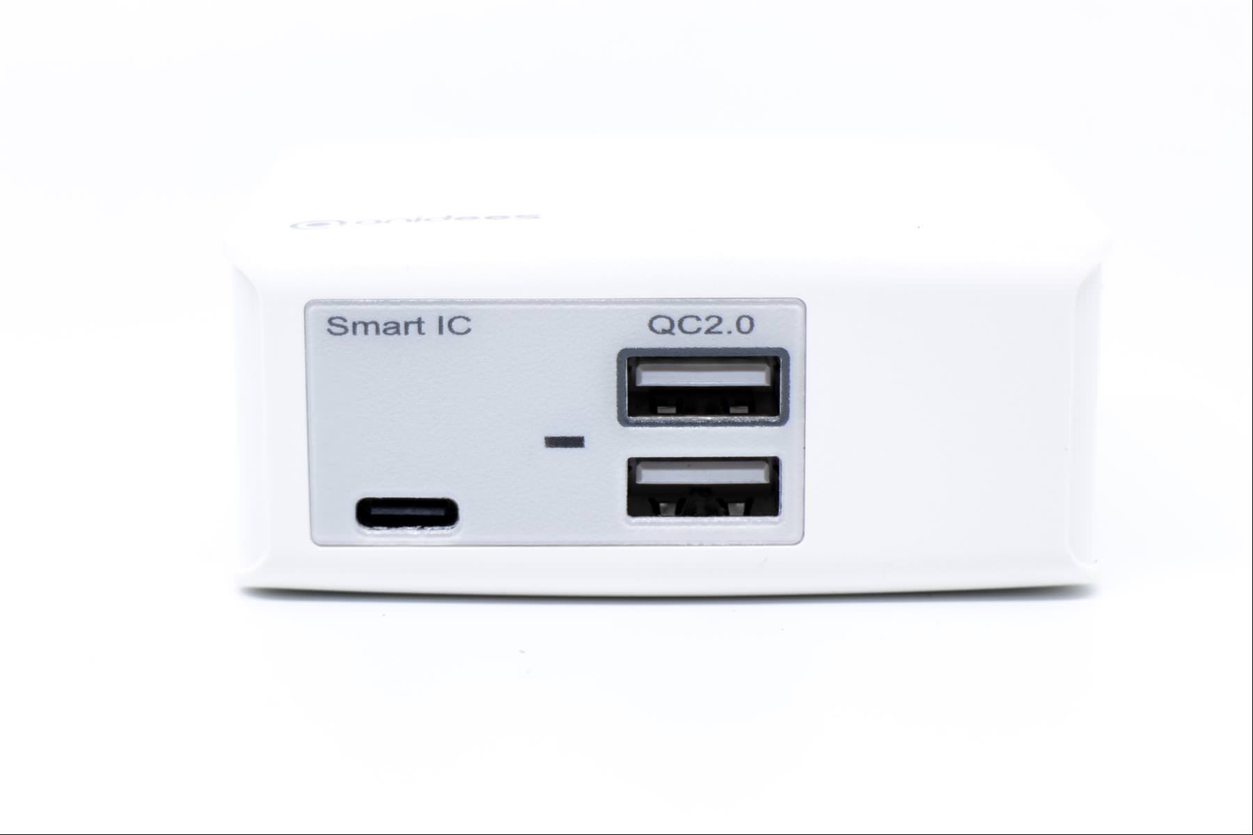 [3C 開箱] 安億迪 Type-C,QC2.0 AI-Charger 3C +萬國轉接頭 USB充電器