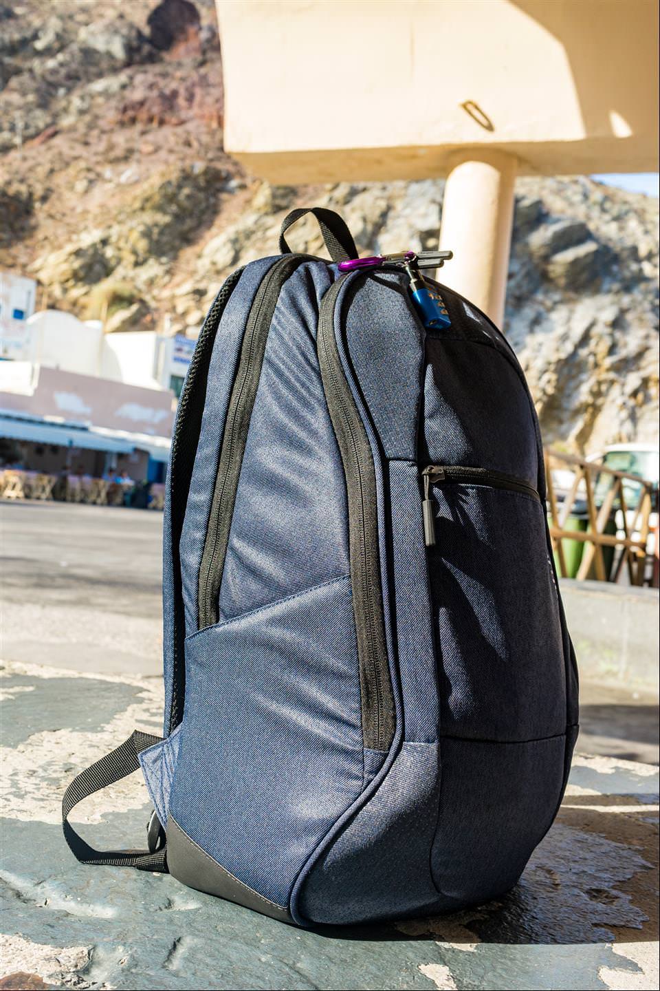 [3C開箱] Targus 15.6 吋 通勤者電腦後背包，超大前開式獨特設計，好背實用