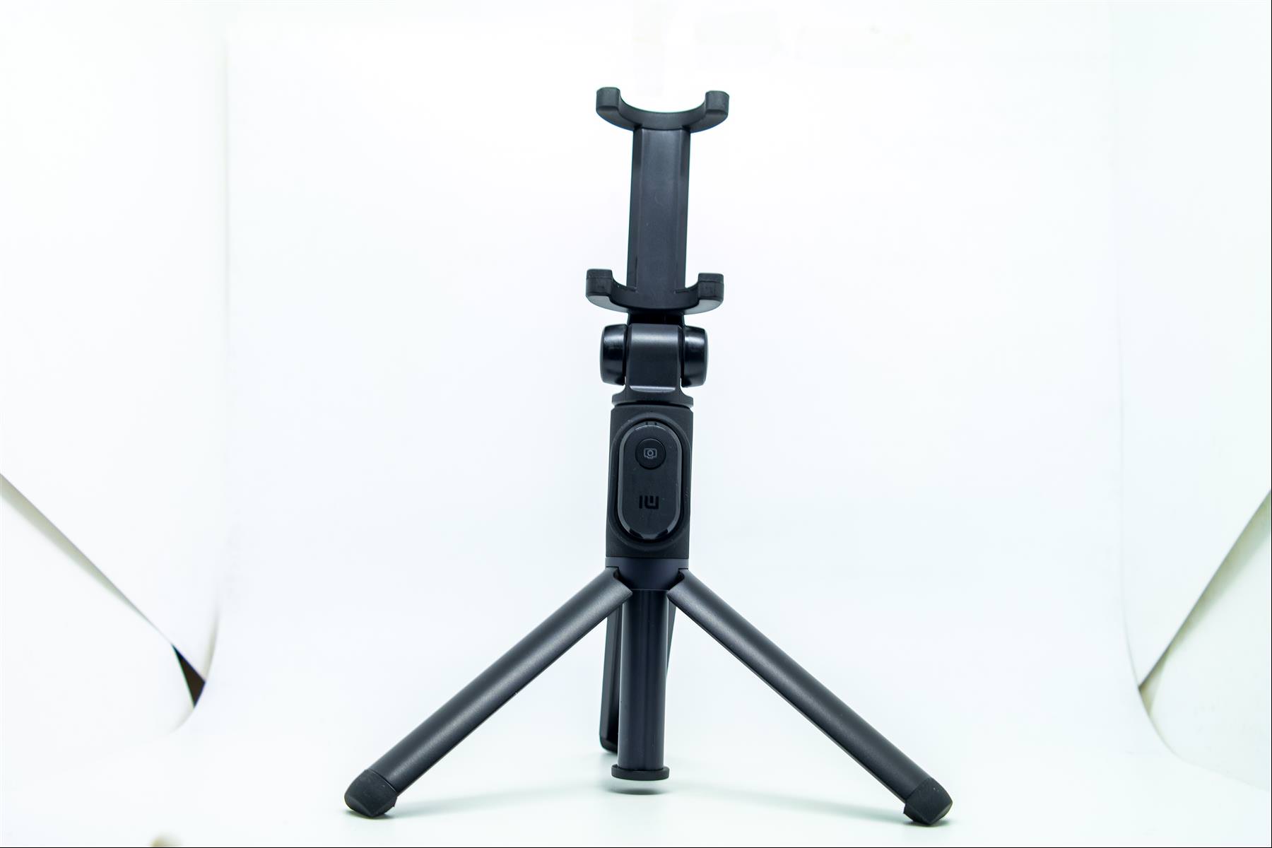 [玩攝影43] 小米支架式自拍棒，自拍棒、藍牙搖控、桌上型腳架三合一