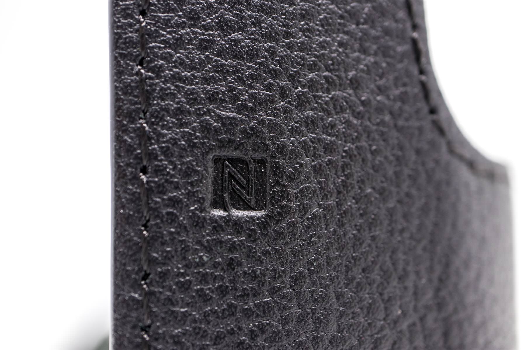 [玩攝影51] 專為 Sony A7 二代設計原廠底座皮套 LCS-EBF 開箱介紹