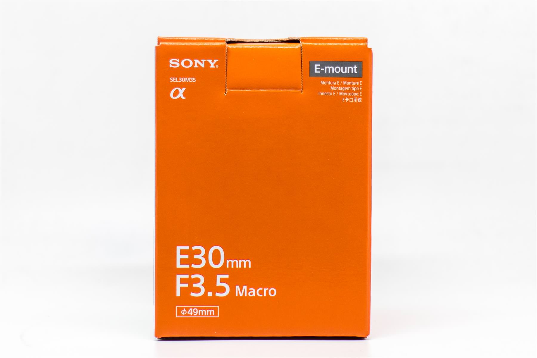 [比攝影79] Sony A6000 / A6300 /A6500 通用微距鏡頭 SEL30M35 簡單開箱