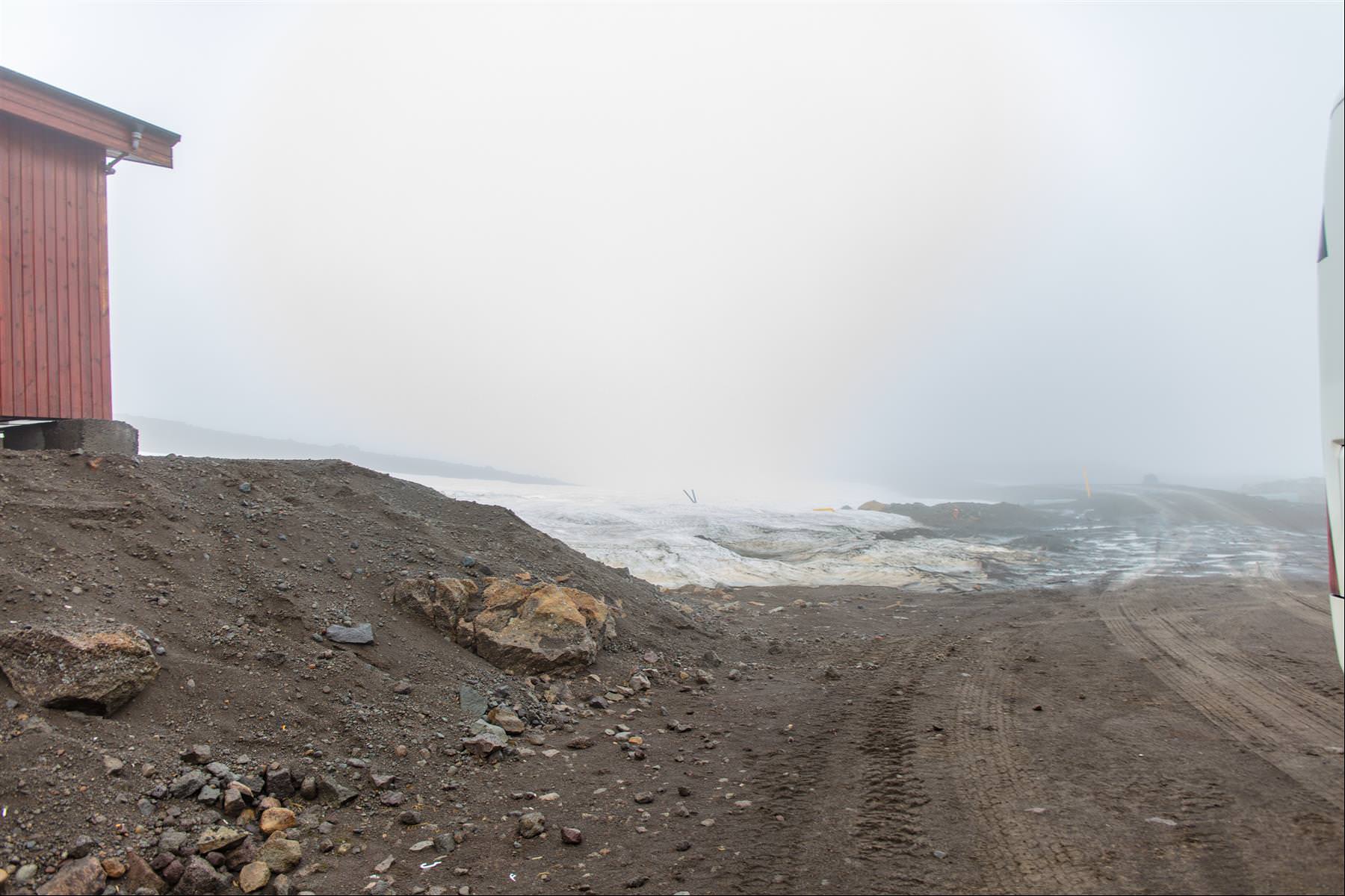 [冰島/西南] 朗格冰原 - 雪地摩托車體驗，享受在白茫茫雪地馳騁摩托車快感
