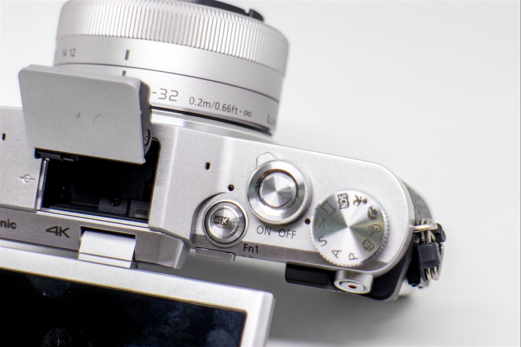 [比攝影81] Panasonic GF9 開箱 ! 女朋友相機再昇級, 輕巧機身、 4K 錄影以及更精緻畫質