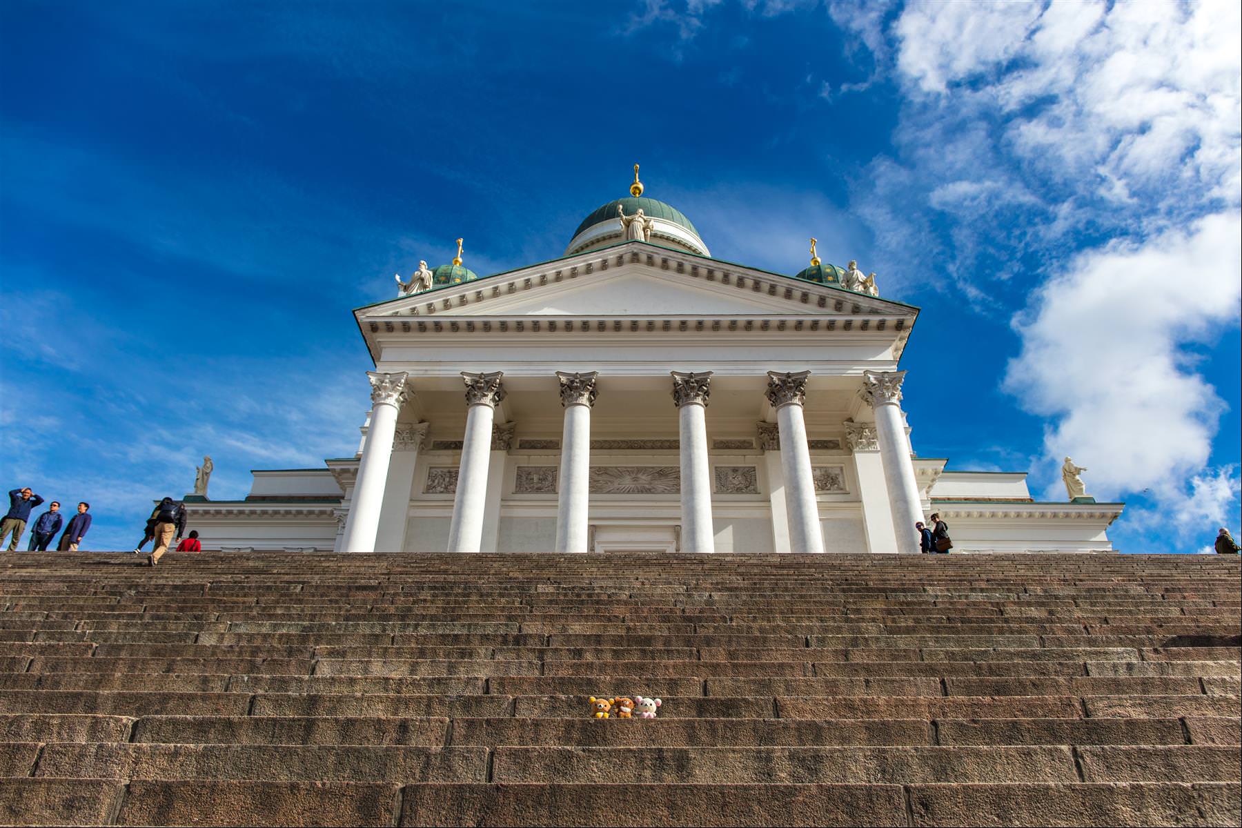 [巨大旅遊] 北歐五國 17 日旅程第 06 日 – 赫爾辛基議會廣場、西貝流斯公園、岩石教堂