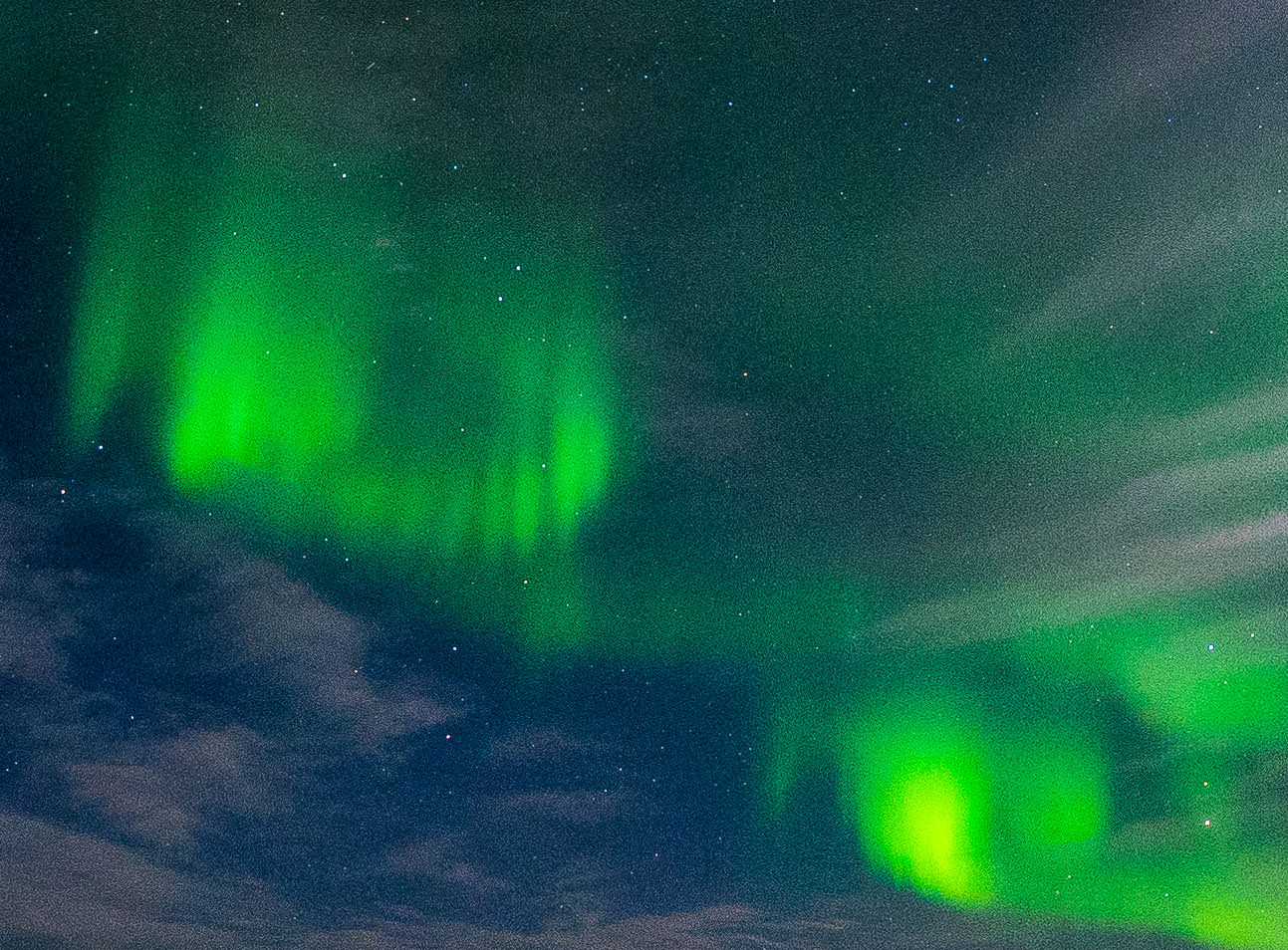 去冰島拍極光帶什麼相機