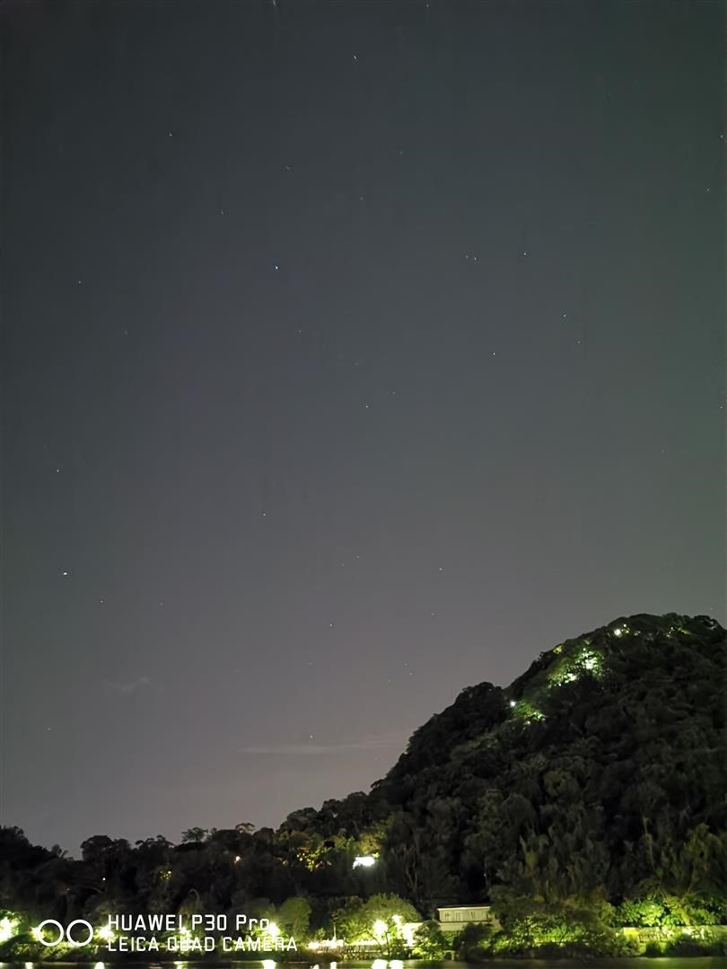 暗夜無極限 – 華為 P30 夜拍更進化，帶你看見更微光的美