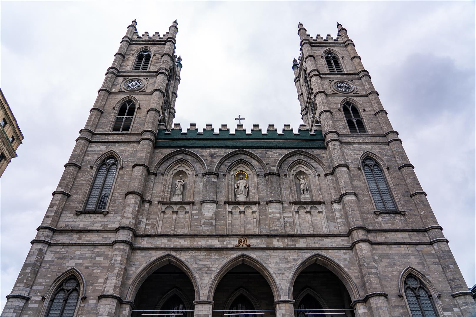 [加拿大/蒙特婁] 蒙特婁景點 ，市政廳、傑克卡地爾廣場、舊港區以及聖母大教堂