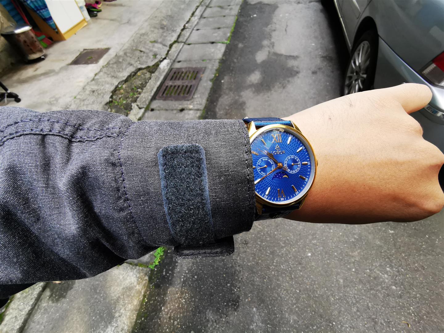 LOBOR 腕表 - 當你更在意時間的價值，配戴的不只是腕錶，而是一種自律態度