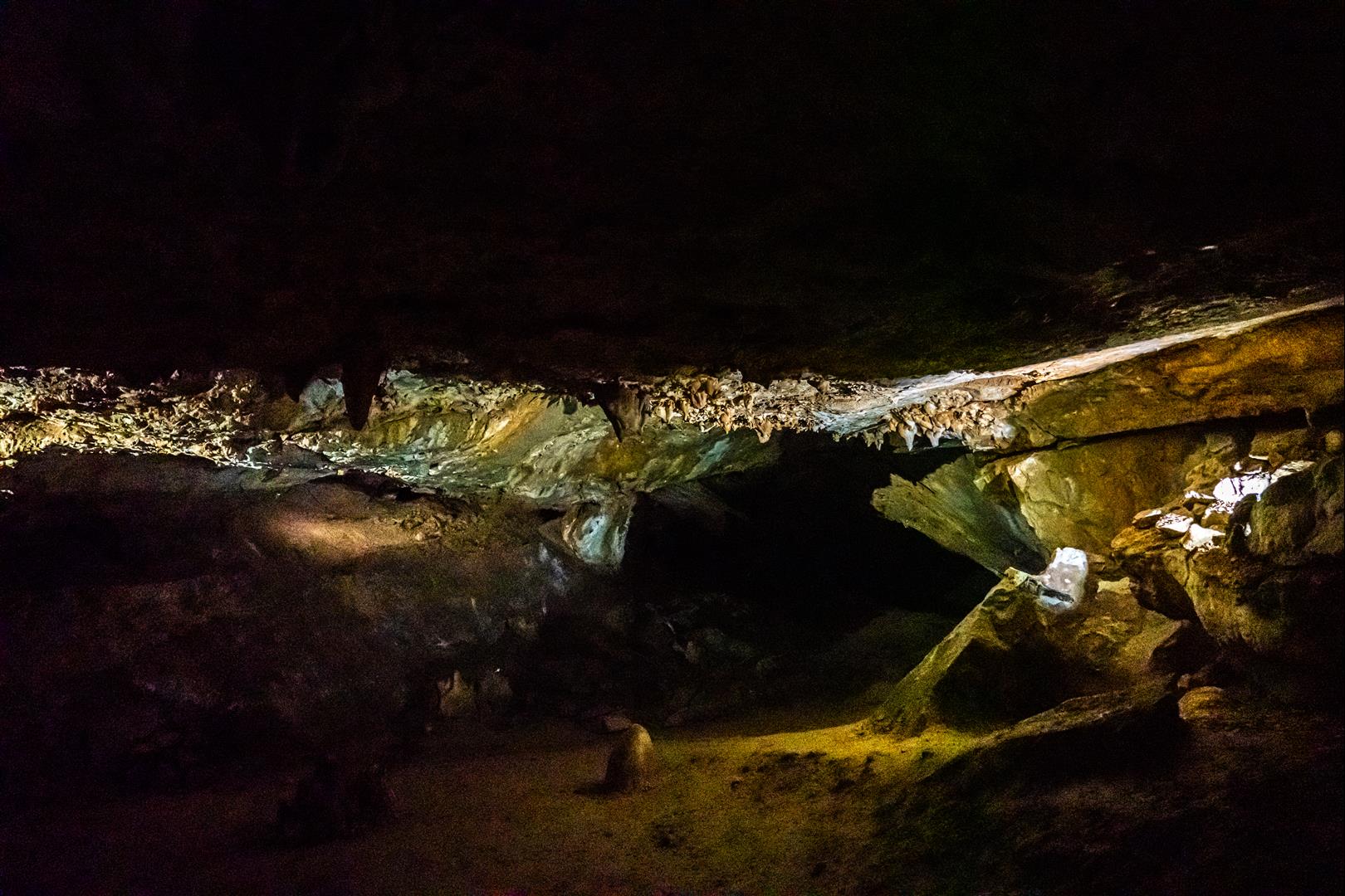 [奧地利/哈斯塔特] 達克斯坦冰洞 EISHOHLE - 熊洞穴、冰柱光雕秀、音樂懸索橋