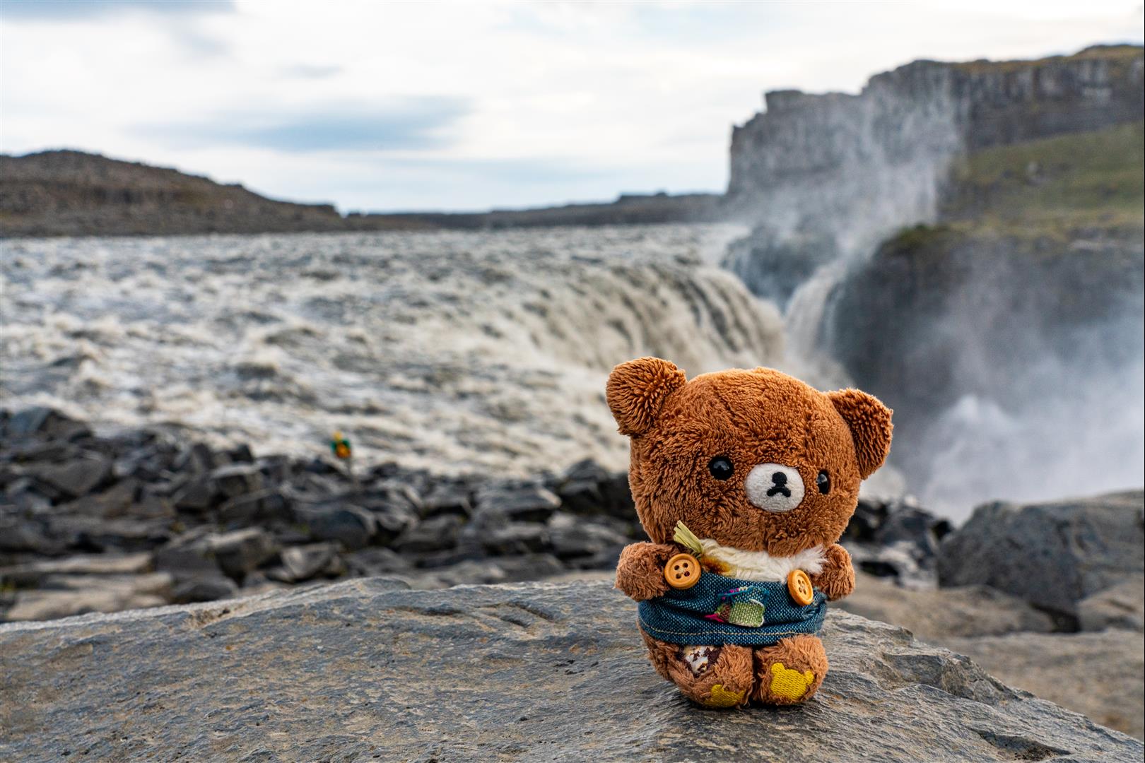 [冰島/北岸] 黛提瀑布 Dettifoss ，864 公路這一側景觀，又稱作「惡魔瀑布」，全歐最高瀑布