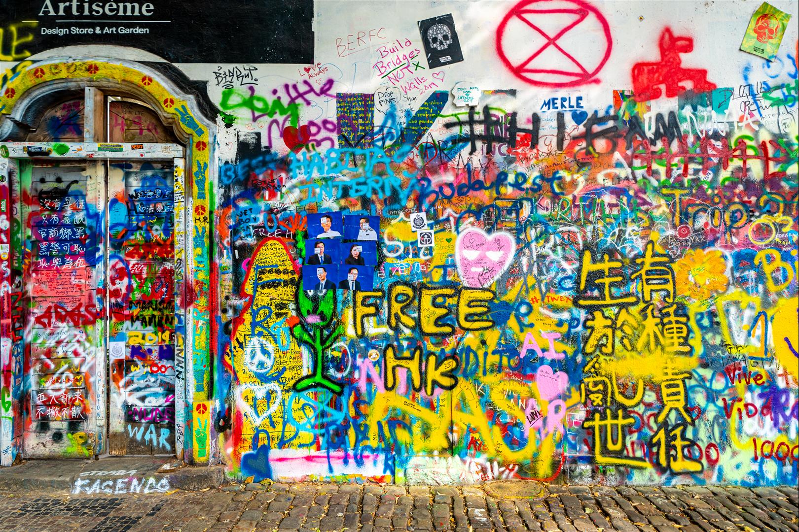 藍儂牆 Lennon Wall