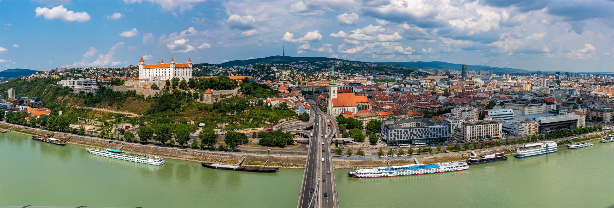 [2019 中歐攝影旅行] Day04 – 布達佩斯 / 斯洛伐克 - 布拉提斯拉瓦 / 奧地利 - 維也納