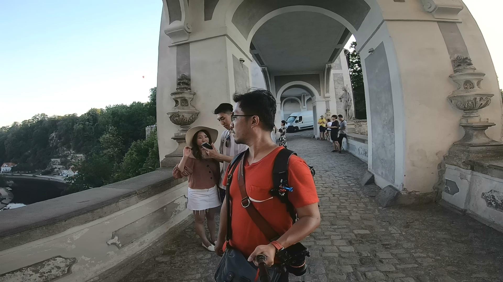 [2019 中歐攝影旅行] Day11 – 薩爾斯堡 Salzburg - 捷克庫倫諾夫 Krumlov、城堡區、老城區