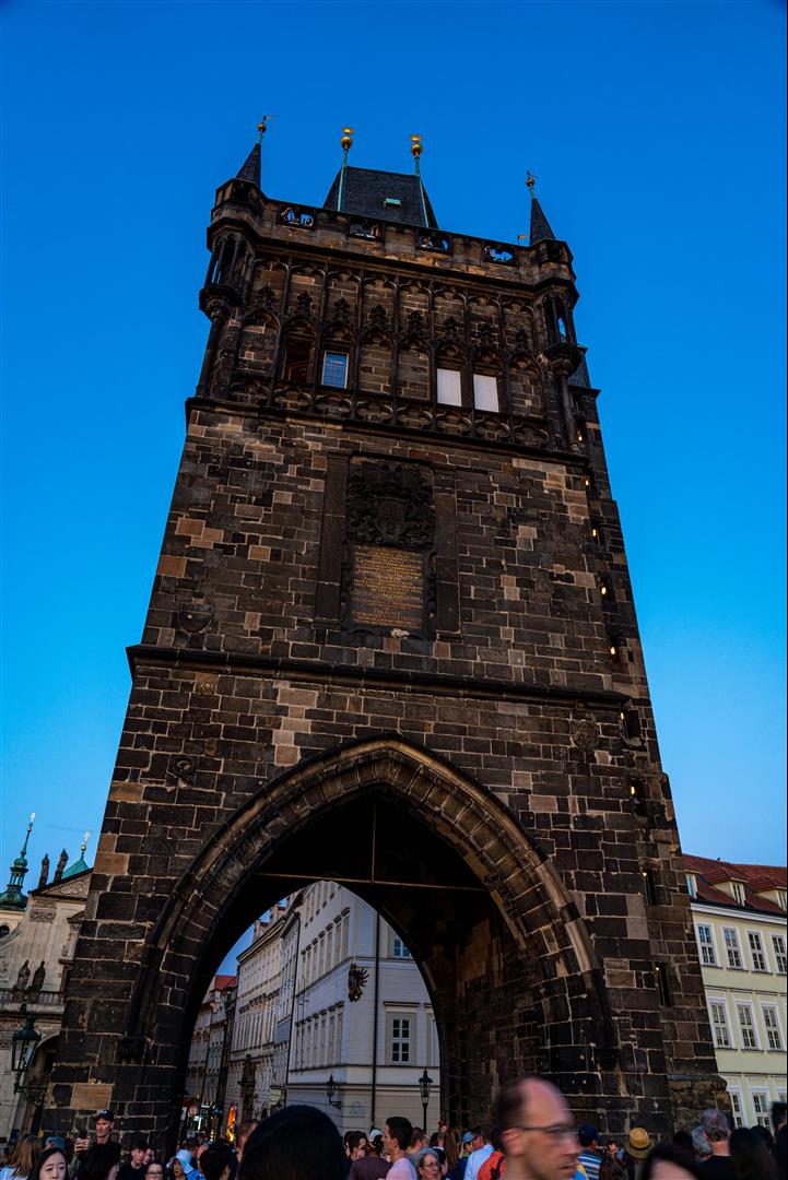 [2019 中歐攝影旅行] Day12 - 庫倫洛夫 Krumlov、布拉格 Praha、查理大橋、天文鐘、老城廣場
