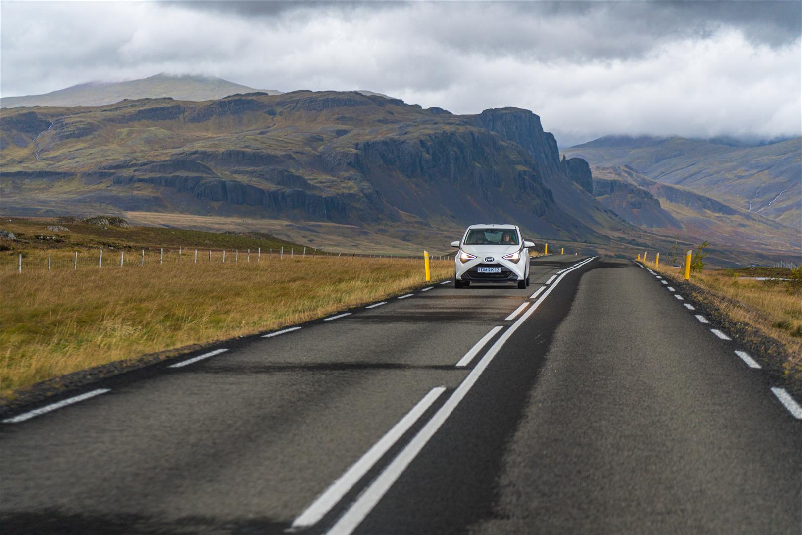 [冰島] 2019 冰島極光自助旅行 Day01 - 英國、雷克雅維克、熔岩瀑布、博爾加內斯