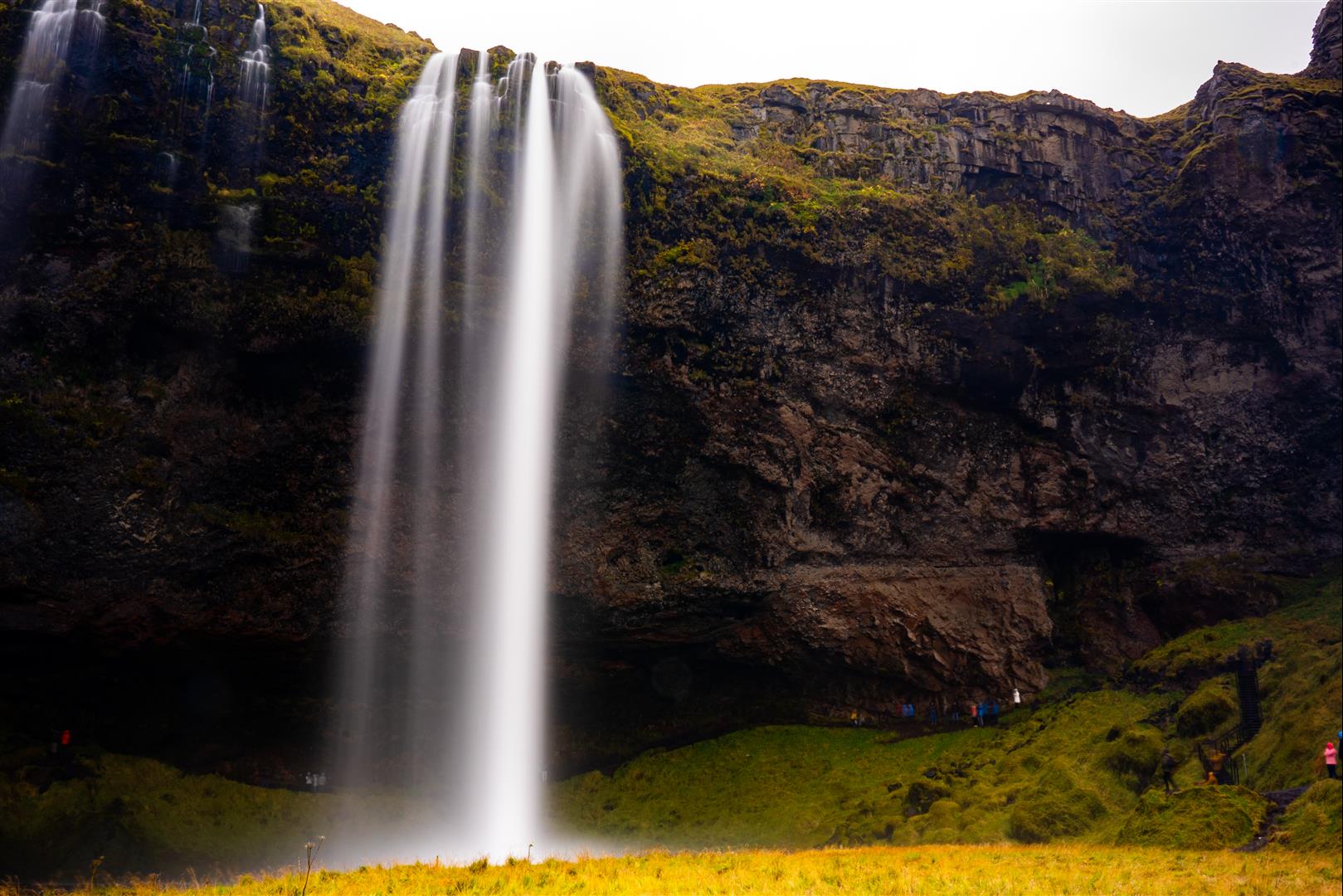 [冰島] 2019 冰島極光自助旅行 Day10 – 冰島南岸瀑布、間歇泉、黃金瀑布、凱夫拉維克機場