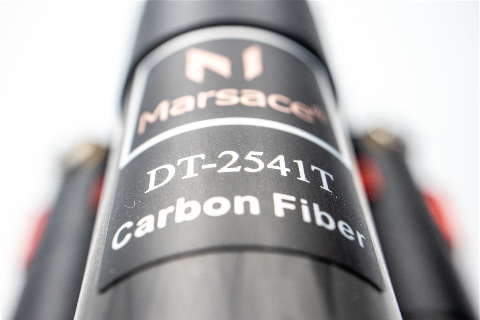[玩攝影105] Marsace DT-2541 開箱，輕量進階級碳纖維腳架