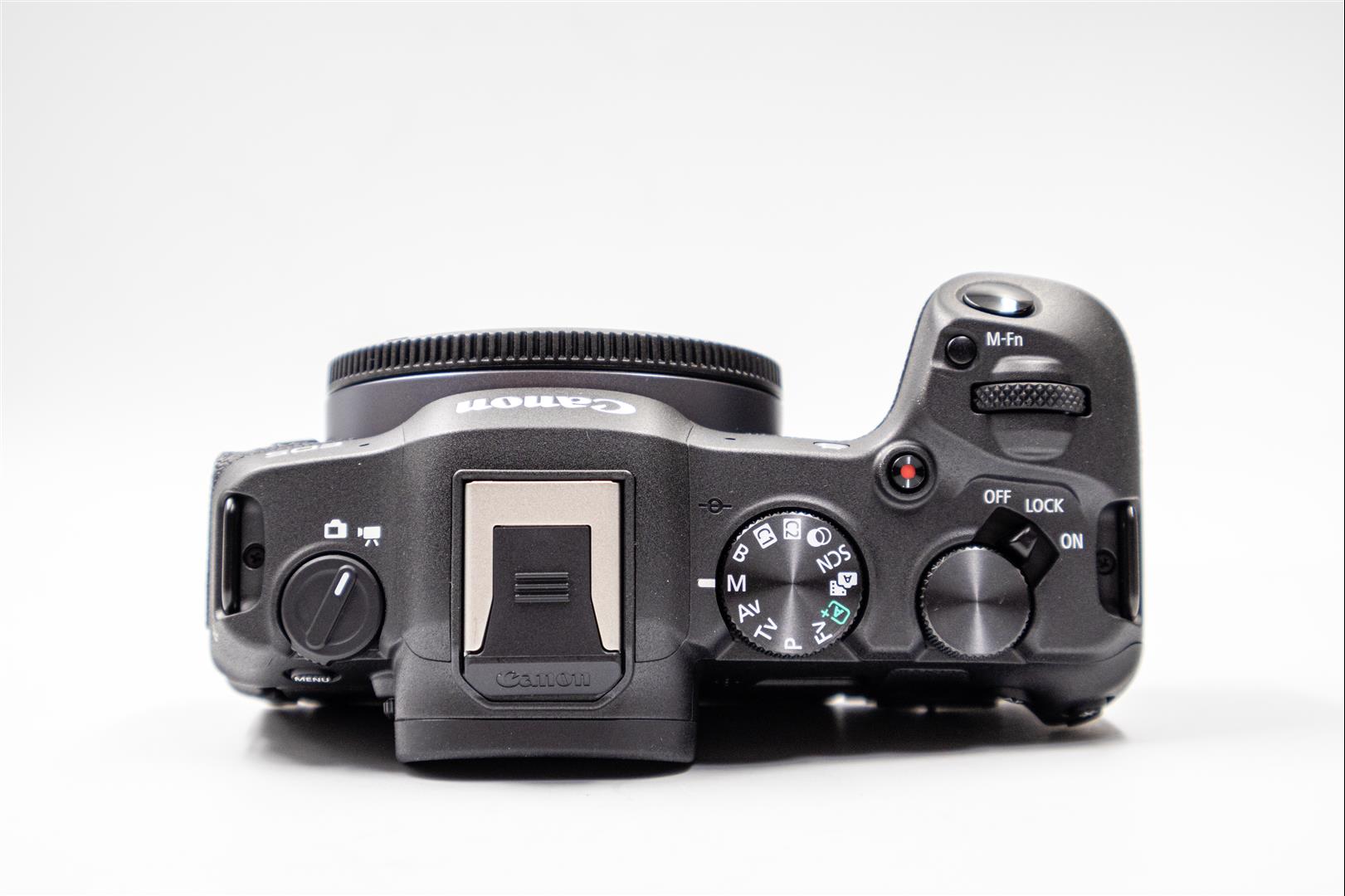 [比攝影126] 專業未滿，水準之上，Canon EOS R8 開箱介紹