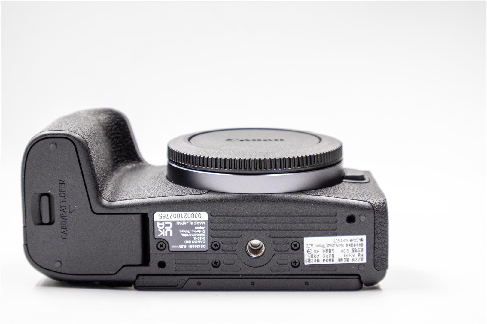 [比攝影126] 專業未滿，水準之上，Canon EOS R8 開箱介紹