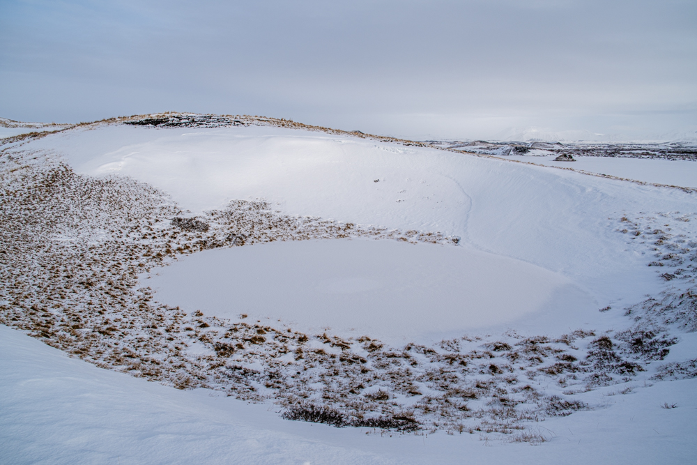 [冰島/北岸] 偽火山口 Skutustadir，錯落各處如同火山口景點