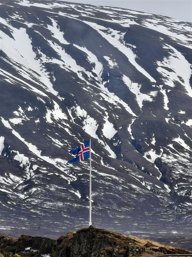 [教攝影122] 手機相機能取代相機嗎? 新的思考途徑來回答這問題