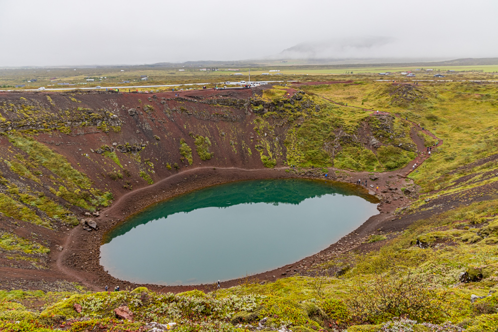 [2023 冰島環島 16 日] Day03 冰島南岸、火口湖、塞里雅蘭瀑布、斯科加瀑布、黑沙灘