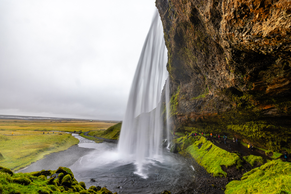 [2023 冰島環島 16 日] Day03 冰島南岸、火口湖、塞里雅蘭瀑布、斯科加瀑布、黑沙灘