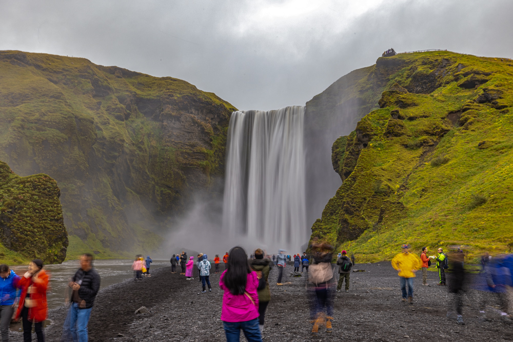 [2023 冰島環島 16 日] Day03 冰島南岸、火口湖、塞里雅蘭瀑布、斯科加瀑布、黑沙灘