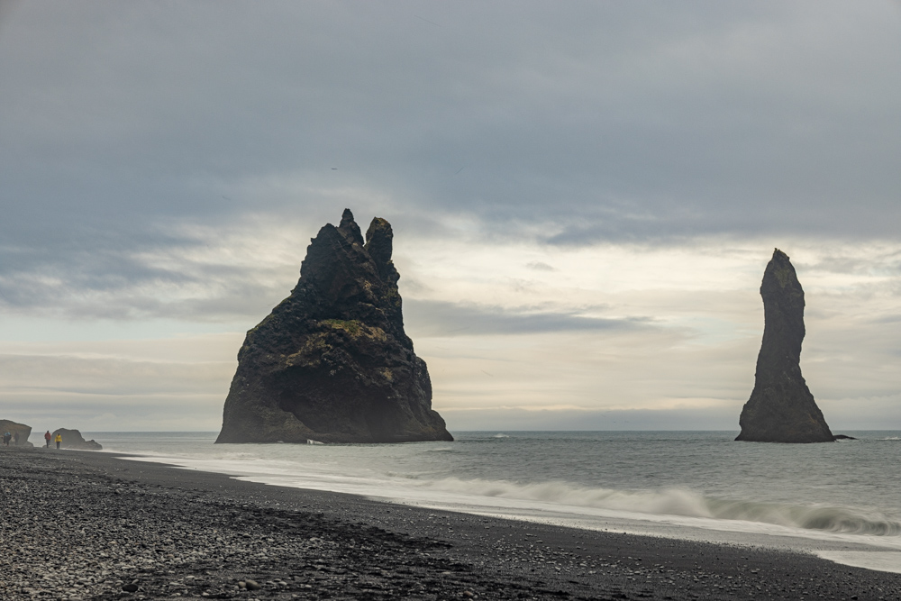 [2023 冰島環島 16 日] Day03 冰島南岸、火口湖、塞里雅蘭瀑布、斯科加瀑布、黑沙灘