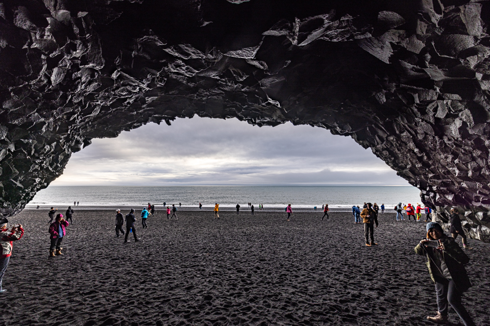 [2023 冰島環島 16 日] Day03 冰島南岸、火口湖、塞里雅蘭瀑布、斯科加瀑布、黑沙灘