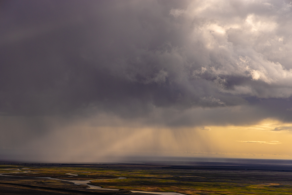 Svartifoss 斯瓦蒂佛斯瀑布