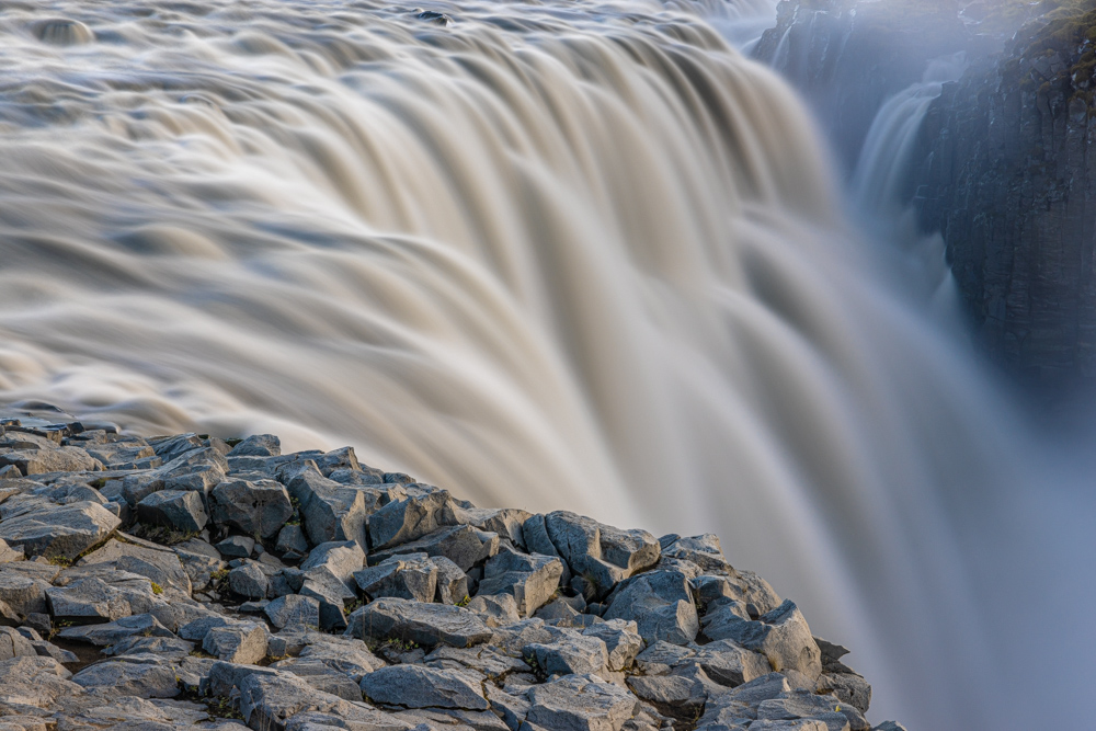 [2023 冰島環島 16 日] Day08 冰島巨石陣 Artic Henge 與黛提瀑布 Dettifoss