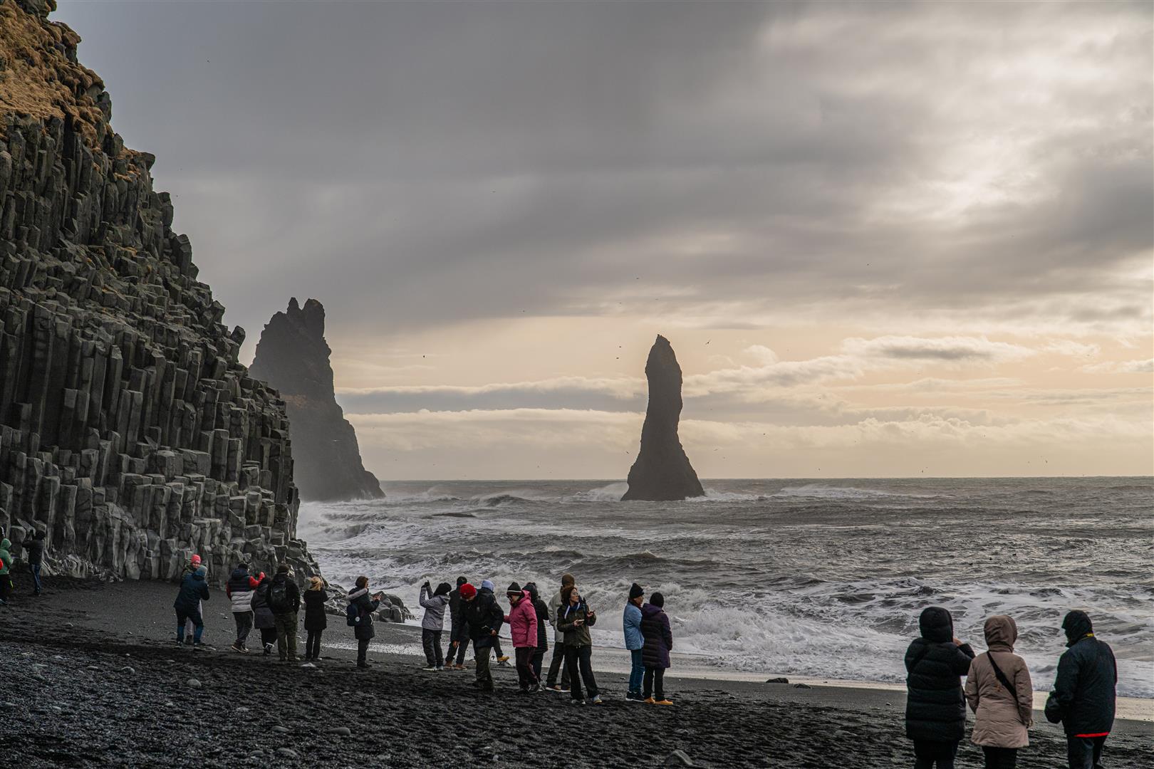 [冰島景點] 冰島西南岸景點 – 黑沙灘 Reynisfjara