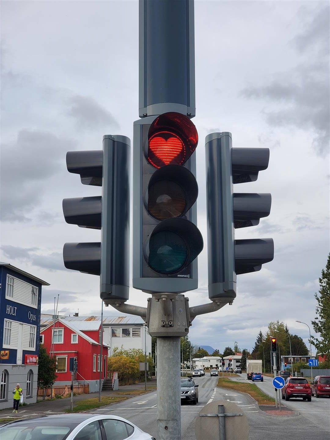 [2023 冰島環島 16 日] Day11 上帝瀑布、阿克雷利