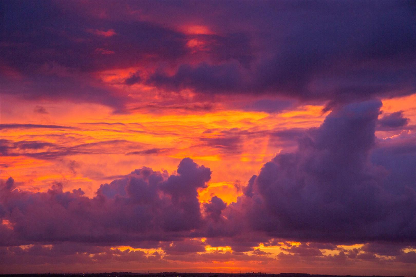 [聊攝影358] 面對高反差採用 包圍曝光+HDR 真的比較好嗎?