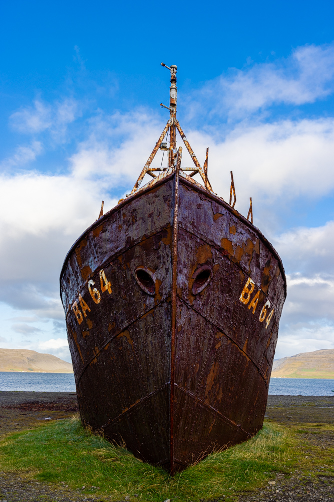 [2023 冰島環島 16 日] Day13 擱淺灣、紅沙灘、丁堅地瀑布