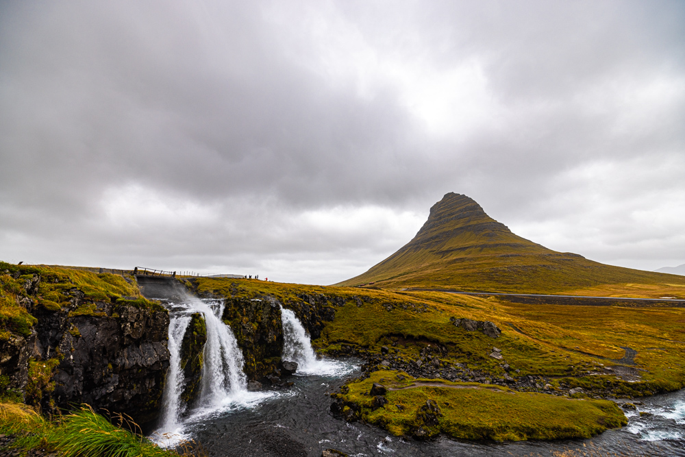 [2023 冰島環島 16 日] Day15 教堂山、極西角燈塔、阿爾納斯塔皮、沉船灣、黑教堂