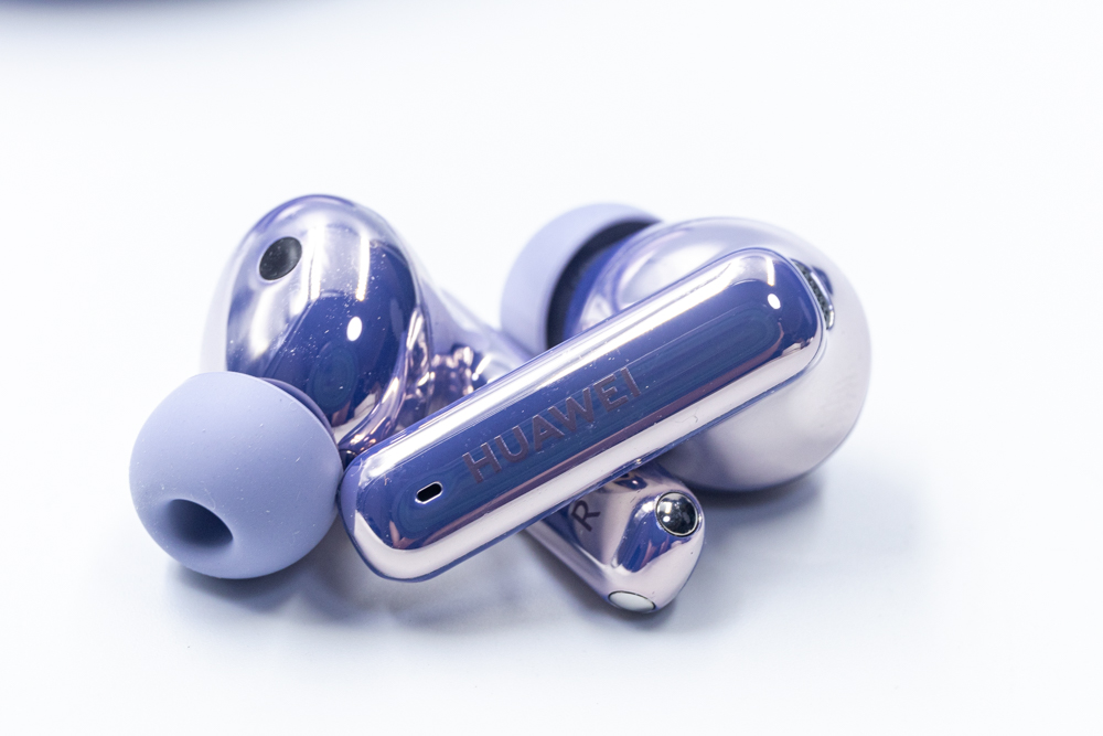 [3C 開箱] 華為 FreeBuds 6i 以靜制噪，潮酷全能，CP 值表現亮眼藍牙耳機