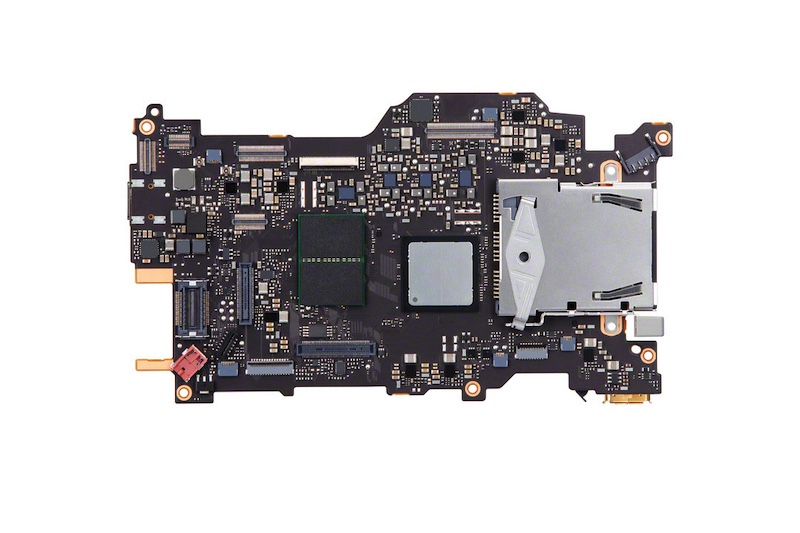 [3NEWS] Canon EOS R52 內部主機板結構曝光