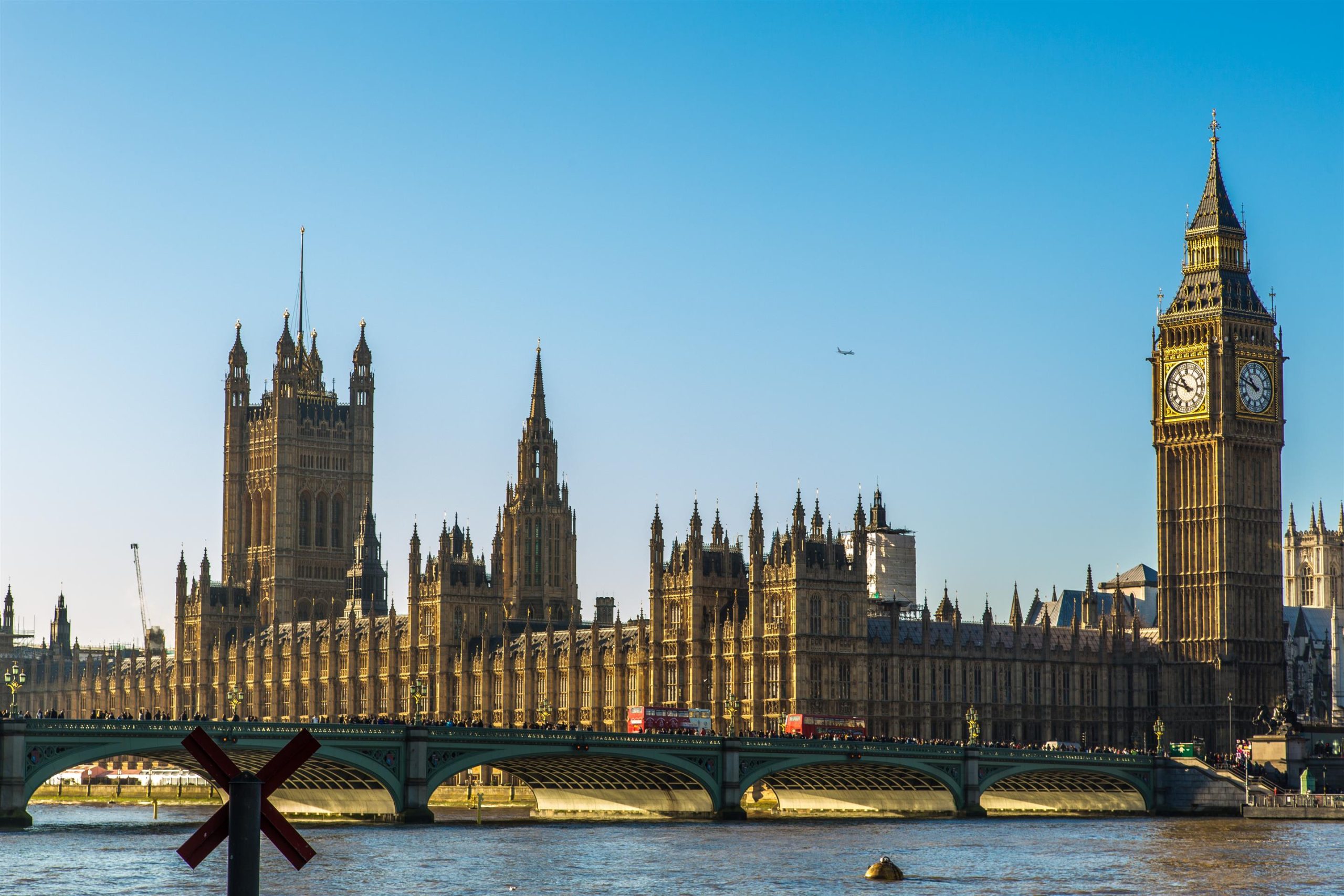 [旅行團行程] 冰島 - 冰與火之國 環島⾏ 夢幻北極光10⽇