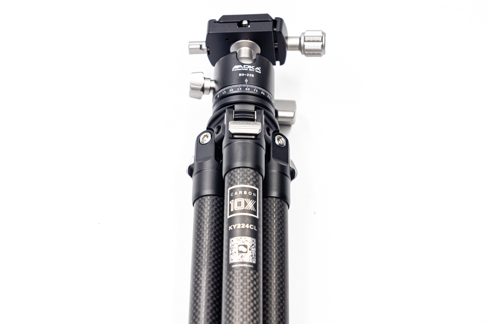 [玩攝影118] AOKA KY224CL 輕巧收納四節碳纖維三腳架