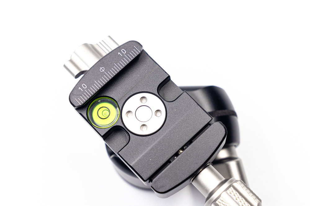 [玩攝影118] AOKA KY224CL 輕巧收納四節碳纖維三腳架