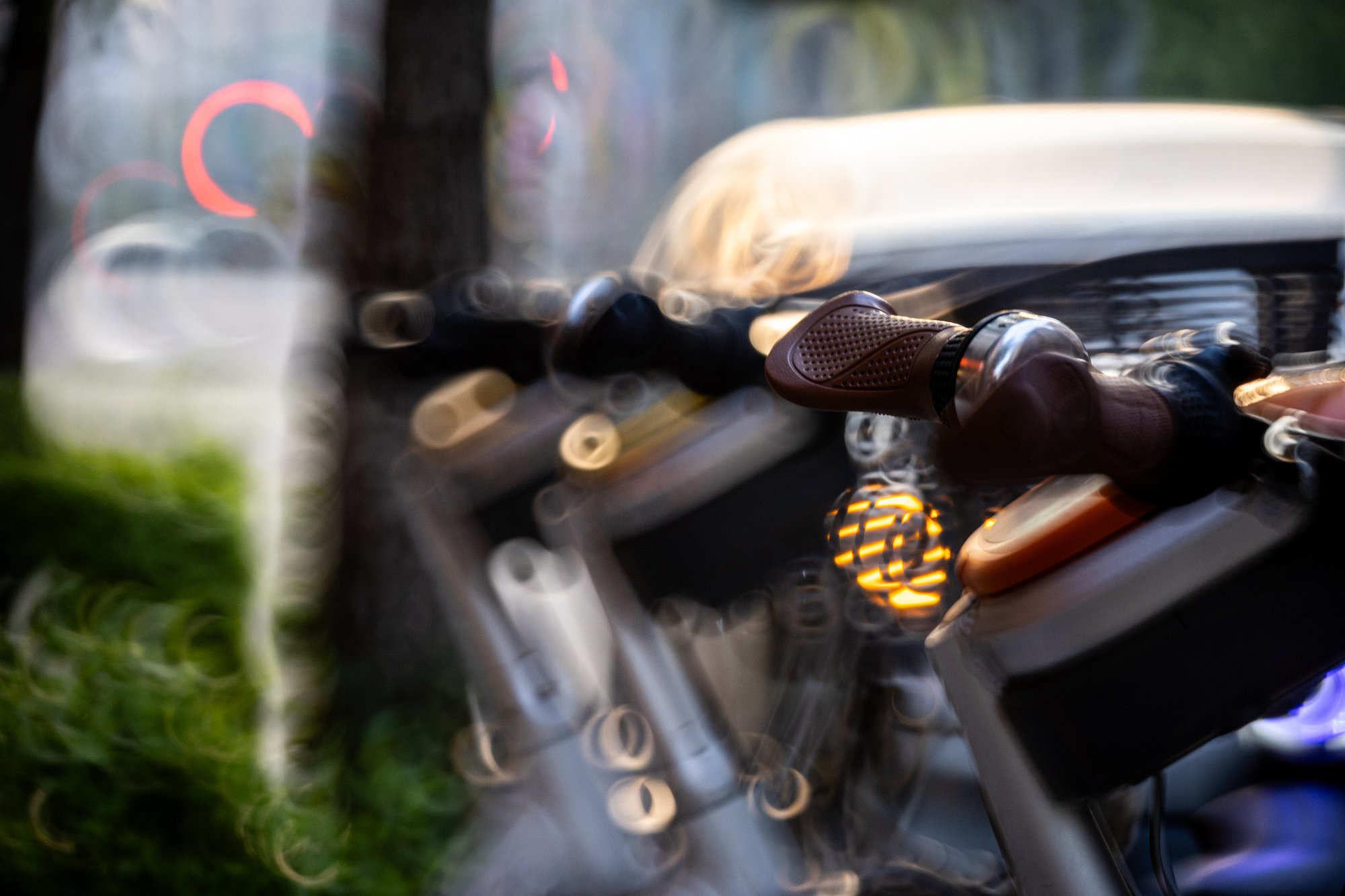 [玩攝影122] Kase 200mm F5.6 全片幅折返式鏡頭，甜甜圈散景超誘人