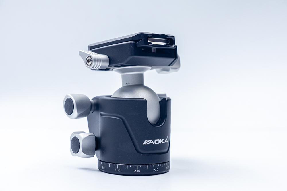 [玩攝影124] AOKA TK-PRO 294CL 4 節反折碳纖維三腳架，181cm，承載 16KG